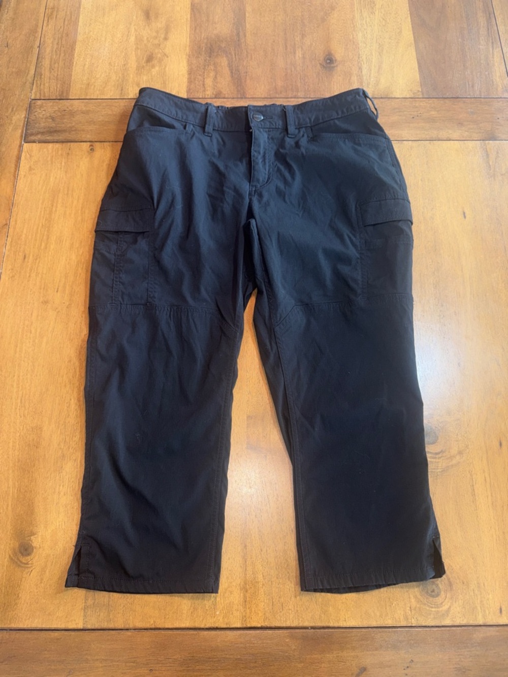 Women’s Carhartt Black Cargo Pants - Classic Utility Style